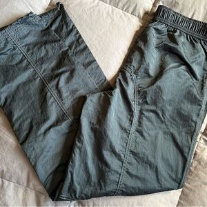 Ladies black windbreaker joggers w/ white stitching detail size S